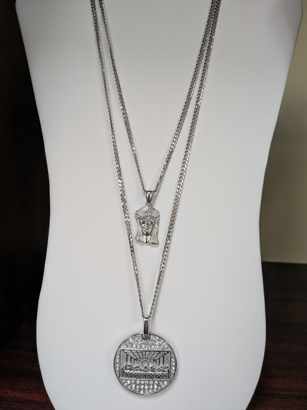 20" & 24" 1mm Cuban Chains w/CZ Micro Jesus Pc & Last Supper Pendant